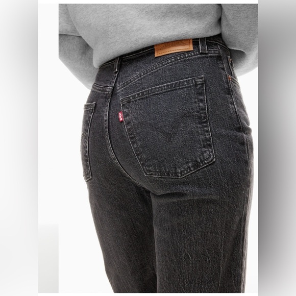 Levi's Denim - Levi's Ribcage High-Rise Straight Soda spring black Jeans sz 27 and 27 long